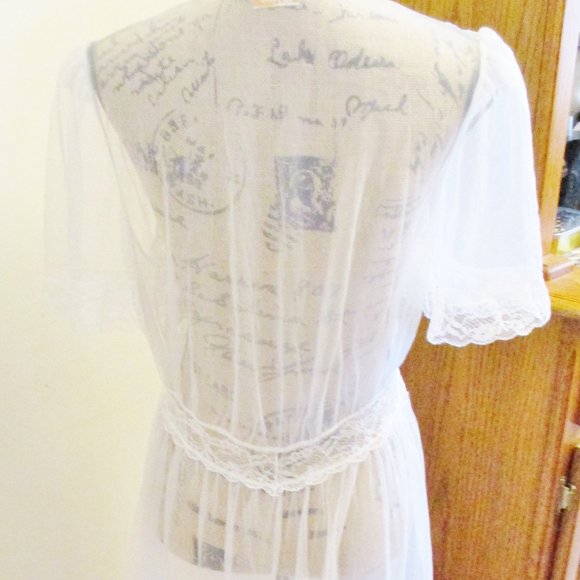 Vintage Val Mode Women's Negligee Peignoir Robe White Lace Bodice w/Tie Close, M - Picture 7 of 14